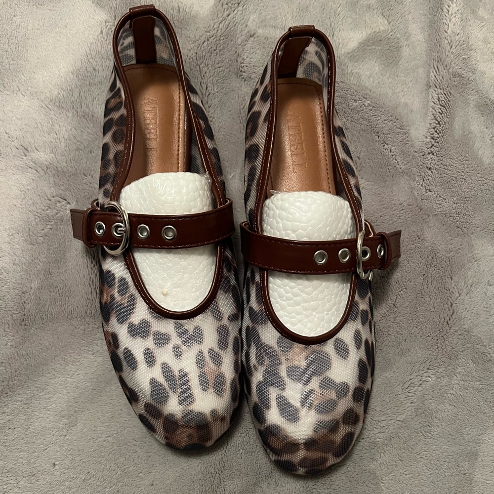 NWT bethany leopard mesh ballet flats